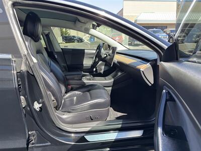 2019 Tesla Model 3 Long Range - Photo 12 - Sandy, UT 84070