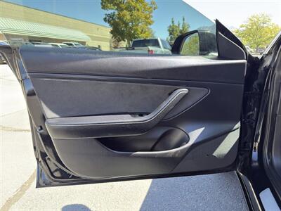 2019 Tesla Model 3 Long Range - Photo 14 - Sandy, UT 84070