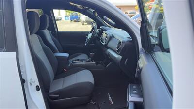 2022 Toyota Tacoma TRD Off-Road - Photo 12 - Sandy, UT 84070
