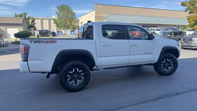 2022 Toyota Tacoma TRD Off-Road - Photo 9 - Sandy, UT 84070