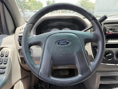 2002 Ford Escape XLS Choice   - Photo 4 - Sandy, UT 84070