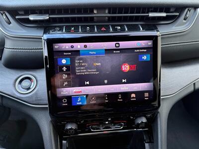 2023 Jeep Grand Cherokee Limited   - Photo 17 - Sandy, UT 84070