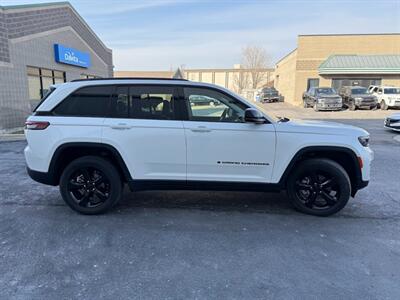 2023 Jeep Grand Cherokee Limited   - Photo 11 - Sandy, UT 84070