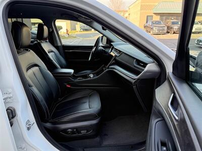 2023 Jeep Grand Cherokee Limited   - Photo 12 - Sandy, UT 84070