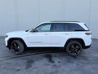 2023 Jeep Grand Cherokee Limited   - Photo 5 - Sandy, UT 84070