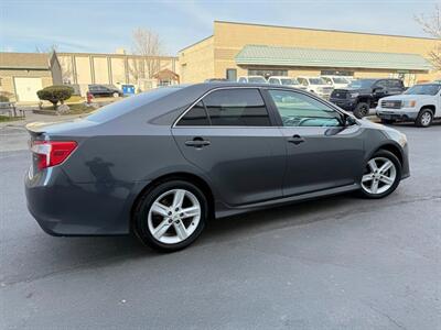2013 Toyota Camry SE   - Photo 9 - Sandy, UT 84070