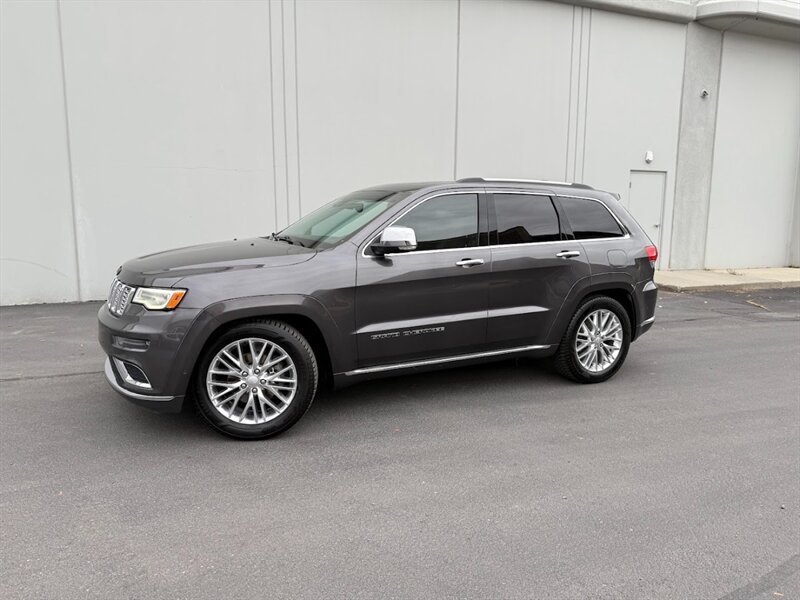 2017 Jeep Grand Cherokee Summit's photo