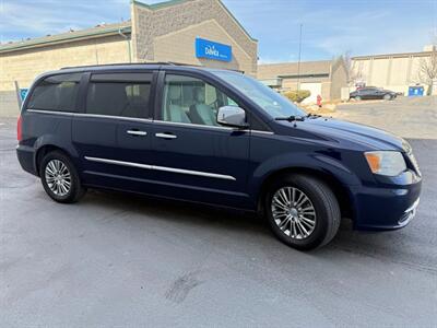 2013 Chrysler Town & Country Touring-L   - Photo 15 - Sandy, UT 84070