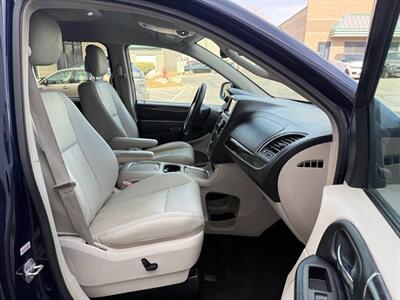 2013 Chrysler Town & Country Touring-L   - Photo 14 - Sandy, UT 84070