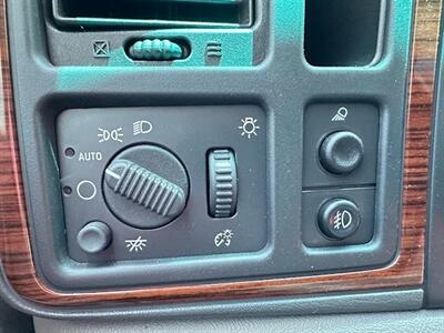 2003 Cadillac Escalade   - Photo 19 - Sandy, UT 84070