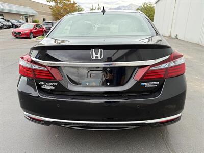 2017 Honda Accord Hybrid Touring   - Photo 21 - Sandy, UT 84070