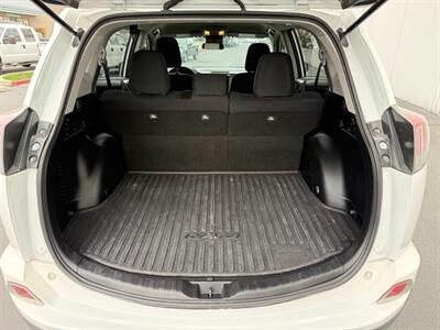 2018 Toyota RAV4 LE - Photo 9 - Sandy, UT 84070