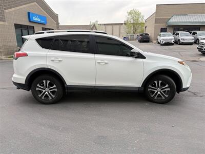 2018 Toyota RAV4 LE - Photo 12 - Sandy, UT 84070