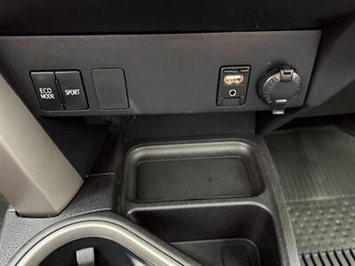 2018 Toyota RAV4 LE - Photo 22 - Sandy, UT 84070