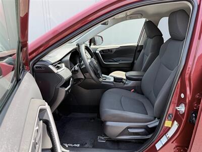 2020 Toyota RAV4 Hybrid LE - Photo 4 - Sandy, UT 84070