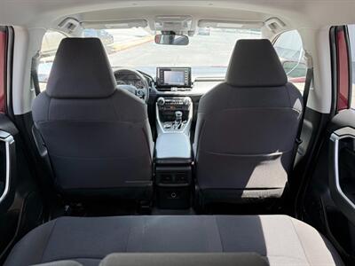 2020 Toyota RAV4 Hybrid LE - Photo 34 - Sandy, UT 84070