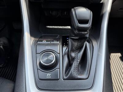 2020 Toyota RAV4 Hybrid LE - Photo 21 - Sandy, UT 84070