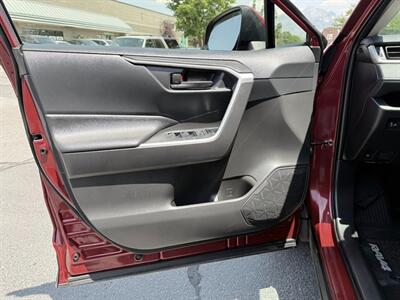 2020 Toyota RAV4 Hybrid LE - Photo 14 - Sandy, UT 84070
