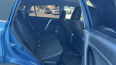 2018 Toyota RAV4 LE - Photo 10 - Sandy, UT 84070