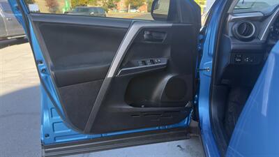 2018 Toyota RAV4 LE - Photo 14 - Sandy, UT 84070