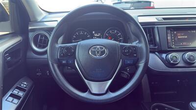 2018 Toyota RAV4 LE - Photo 19 - Sandy, UT 84070