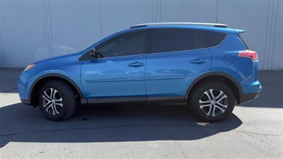 2018 Toyota RAV4 LE - Photo 5 - Sandy, UT 84070