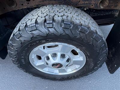 2017 GMC Sierra 2500 SLE - Photo 33 - Sandy, UT 84070