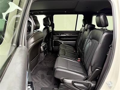 2022 Jeep Wagoneer Series II   - Photo 6 - Sandy, UT 84070