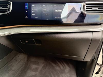 2022 Jeep Wagoneer Series II   - Photo 26 - Sandy, UT 84070