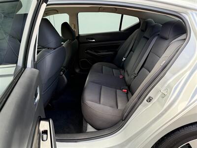 2021 Nissan Altima 2.5 SV   - Photo 6 - Sandy, UT 84070