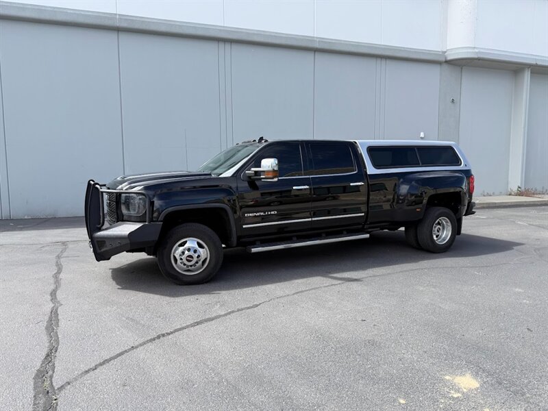 2018 GMC Sierra 4WD Crew Cab Standard Box Denali's photo