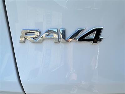 2022 Toyota RAV4 Hybrid XLE   - Photo 14 - Sandy, UT 84070