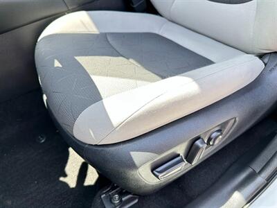 2022 Toyota RAV4 Hybrid XLE   - Photo 24 - Sandy, UT 84070
