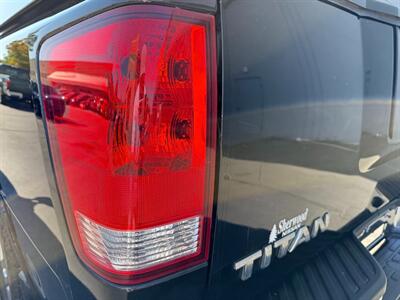 2011 Nissan Titan SL   - Photo 20 - Sandy, UT 84070