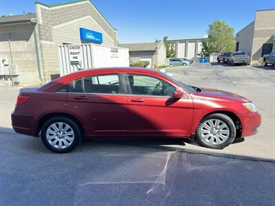 2014 Chrysler 200 LX   - Photo 11 - Sandy, UT 84070