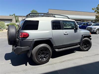 2011 Toyota FJ Cruiser   - Photo 9 - Sandy, UT 84070