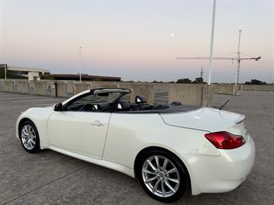 2015 INFINITI Q60 Convertible   - Photo 9 - Austin, TX 78752