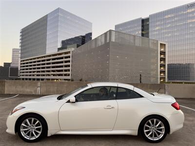 2015 INFINITI Q60 Convertible   - Photo 8 - Austin, TX 78752