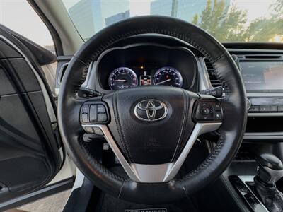 2014 Toyota Highlander XLE   - Photo 34 - Austin, TX 78752