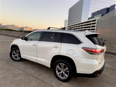 2014 Toyota Highlander XLE   - Photo 6 - Austin, TX 78752