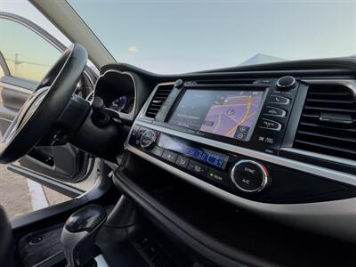 2014 Toyota Highlander XLE   - Photo 24 - Austin, TX 78752