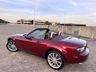 2006 Mazda MX-5 Miata Grand Touring   - Photo 11 - Austin, TX 78752