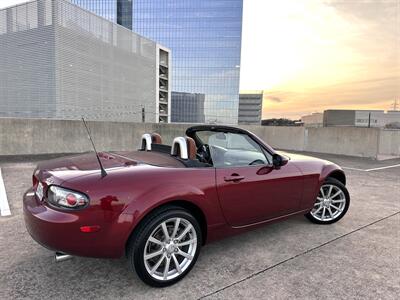 2006 Mazda MX-5 Miata Grand Touring   - Photo 9 - Austin, TX 78752