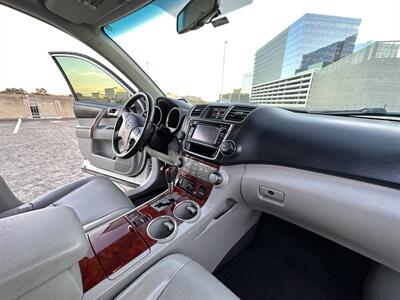 2013 Toyota Highlander Limited   - Photo 21 - Austin, TX 78752