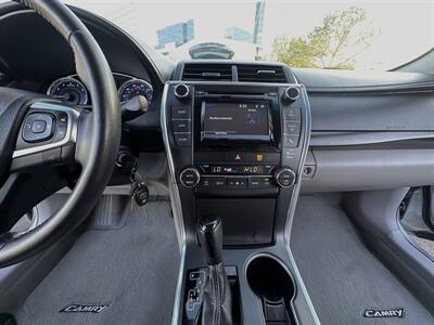 2015 Toyota Camry XLE   - Photo 21 - Austin, TX 78752