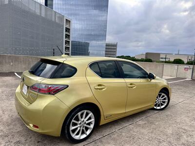 2011 Lexus CT 200h   - Photo 6 - Austin, TX 78752