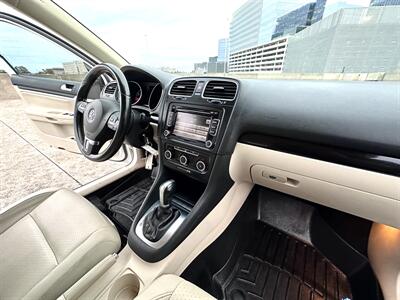 2011 Volkswagen Jetta SportWagen S   - Photo 23 - Austin, TX 78752