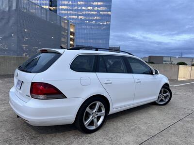 2011 Volkswagen Jetta SportWagen S   - Photo 6 - Austin, TX 78752