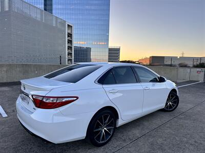 2015 Toyota Camry XSE V6   - Photo 6 - Austin, TX 78752