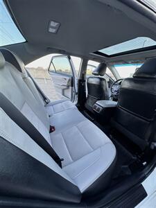 2015 Toyota Camry XSE V6   - Photo 13 - Austin, TX 78752